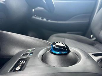 NISSAN LEAF 39kWh Acenta Hatchback 5dr Electric Auto (150 ps)