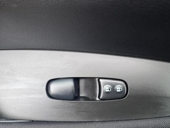 NISSAN LEAF 39kWh Acenta Hatchback 5dr Electric Auto (150 ps)