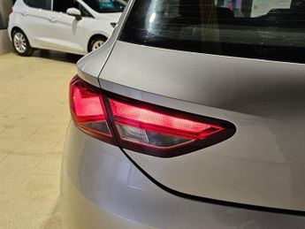 SEAT LEON 1.6 TDI CR SE Sport Coupe 3dr Diesel DSG Euro 5 (s/s) (105 ps)