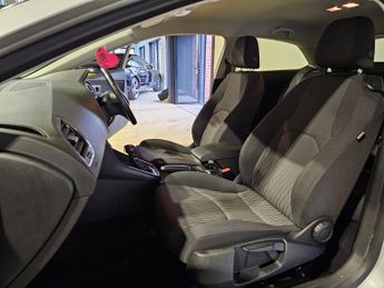 SEAT LEON 1.6 TDI CR SE Sport Coupe 3dr Diesel DSG Euro 5 (s/s) (105 ps)