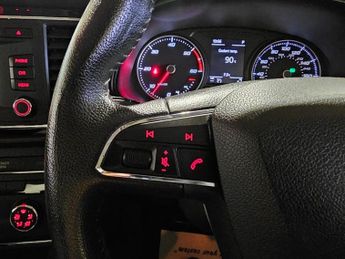 SEAT LEON 1.6 TDI CR SE Sport Coupe 3dr Diesel DSG Euro 5 (s/s) (105 ps)