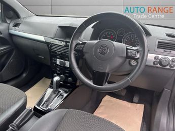 VAUXHALL ASTRA 1.8i 16v Design Sport Hatch 3dr Petrol Automatic (185 g/km, 138 