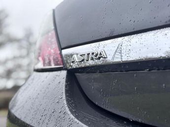 VAUXHALL ASTRA 1.8i 16v Design Sport Hatch 3dr Petrol Automatic (185 g/km, 138 