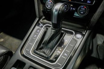 VOLKSWAGEN PASSAT 2.0 TDI EVO R-Line Saloon 4dr Diesel DSG Euro 6 (s/s) (150 ps)