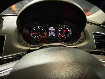 AUDI Q3 2.0 TDI SE SUV 5dr Diesel S Tronic quattro Euro 5 (s/s) (177 ps)