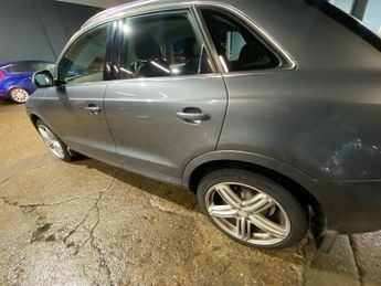 AUDI Q3 2.0 TDI SE SUV 5dr Diesel S Tronic quattro Euro 5 (s/s) (177 ps)