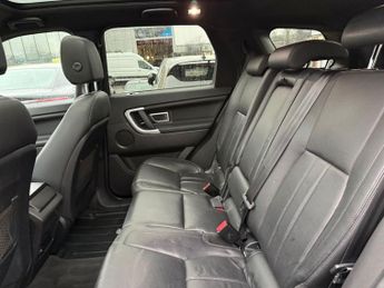 LAND ROVER DISCOVERY SPORT 2.0 TD4 HSE Black SUV 5dr Diesel Auto 4WD Euro 6 (s/s) (180 ps)