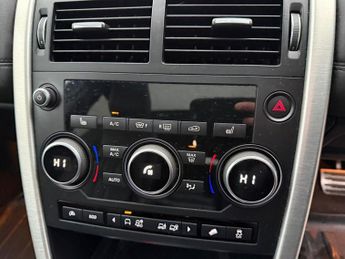 LAND ROVER DISCOVERY SPORT 2.0 TD4 HSE Black SUV 5dr Diesel Auto 4WD Euro 6 (s/s) (180 ps)