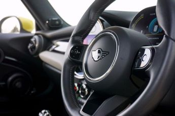MINI Electric Hatch Cooper SE 32.6kWh Level 3 Hatchback Electric Auto 3dr - Just 25,