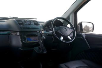 MERCEDES-BENZ VIANO 3.0 CDI Ambiente MPV 8 Seat Diesel Automatic RWD L1 H1 5dr - Jus