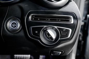 MERCEDES-BENZ C-CLASS 2.0 C300d AMG Line Edition (Premium) Saloon 4dr Diesel G-Tronic+