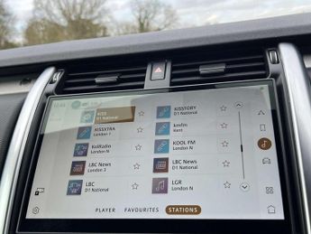 LAND ROVER DISCOVERY 3.0 Discovery Dynamic HSE D MHEV A 4WD 5dr 5 SEATER