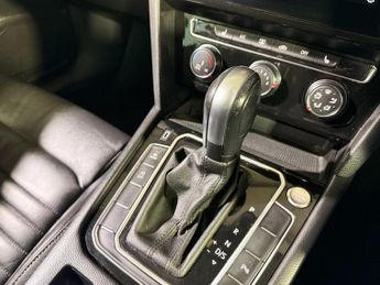 VOLKSWAGEN PASSAT 2.0 TDI EVO SEL Estate 5dr Diesel DSG Euro 6 (s/s) (150 ps)