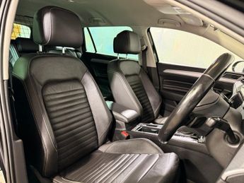 VOLKSWAGEN PASSAT 2.0 TDI EVO SEL Estate 5dr Diesel DSG Euro 6 (s/s) (150 ps)