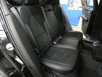 VOLVO XC40 Recharge Twin 78kWh SUV 5dr Electric Auto AWD (408 ps)