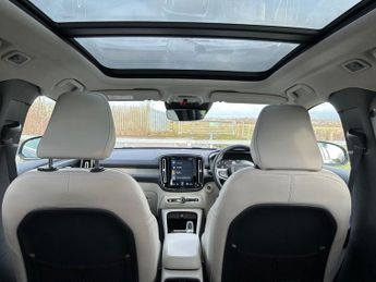 VOLVO XC40 2.0 B5 MHEV Inscription Pro SUV 5dr Petrol Hybrid Auto AWD Euro 