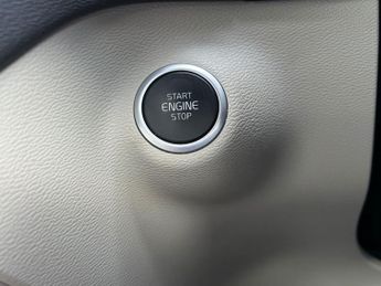 VOLVO XC40 2.0 B5 MHEV Inscription Pro SUV 5dr Petrol Hybrid Auto AWD Euro 