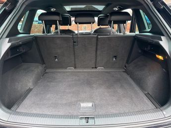 VOLKSWAGEN TIGUAN 2.0 BiTDI R-Line Tech SUV 5dr Diesel DSG 4Motion Euro 6 (s/s) (2