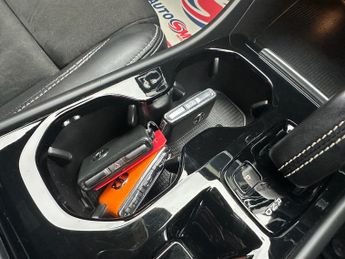 VOLVO XC40 1.5 T3 R-Design SUV 5dr Petrol Auto Euro 6 (s/s) (163 ps)