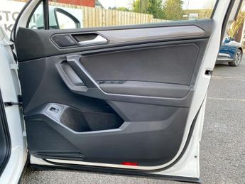 VOLKSWAGEN TIGUAN ALLSPACE 1.5 TSI Life SUV 5dr Petrol DSG Euro 6 (s/s) (150 ps)