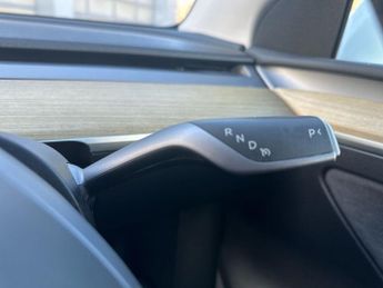 TESLA MODEL Y (Dual Motor) Long Range SUV 5dr Electric Auto 4WDE (384 bhp)