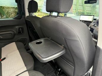 CITROEN E-BERLINGO 52kWh PLUS XL MPV 5dr Electric Auto (7.4kW Charger) (136 ps)