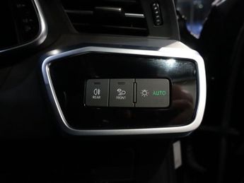 AUDI A6 SALOON 2.0 TDI 40 Black Edition Saloon 4dr Diesel S Tronic Euro 6 (s/s)