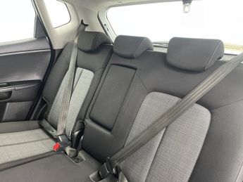 KIA VENGA 1.6 2 MPV 5dr Petrol Auto Euro 5 (123 bhp)