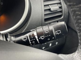 KIA VENGA 1.6 2 MPV 5dr Petrol Auto Euro 5 (123 bhp)