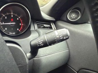 LAND ROVER RANGE ROVER EVOQUE 2.0 TD4 Landmark SUV 5dr Diesel Auto 4WD Euro 6 (s/s) (180 ps)
