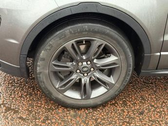 LAND ROVER RANGE ROVER EVOQUE 2.0 TD4 Landmark SUV 5dr Diesel Auto 4WD Euro 6 (s/s) (180 ps)