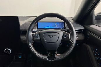 FORD MUSTANG MACH-E Standard Range 70kWh SUV 5dr Electric Automatic AWD (269 ps) 360