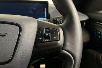 FORD MUSTANG MACH-E Standard Range 70kWh SUV 5dr Electric Automatic AWD (269 ps) 360