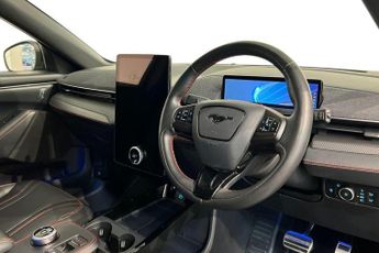 FORD MUSTANG MACH-E Standard Range 70kWh SUV 5dr Electric Automatic AWD (269 ps) 360