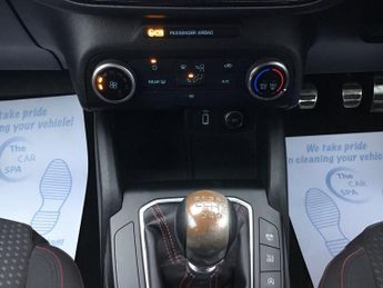 FORD FOCUS 1.5T EcoBoost ST-Line Hatchback 5dr Petrol Manual Euro 6 (s/s) (