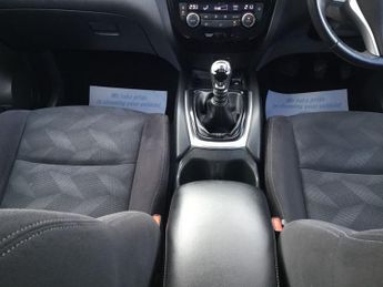 NISSAN X-TRAIL 1.6 dCi Acenta SUV 5dr Diesel Manual Euro 5 (s/s) (130 ps)