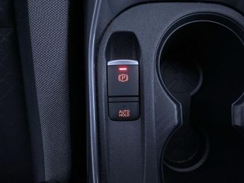 NISSAN JUKE 1.0 DIG-T N-Connecta SUV 5dr Petrol DCT Auto Euro 6 (s/s) (114 p