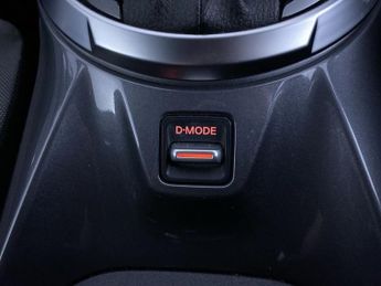 NISSAN JUKE 1.0 DIG-T N-Connecta SUV 5dr Petrol DCT Auto Euro 6 (s/s) (114 p