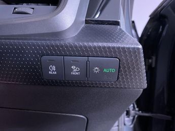 AUDI A1 1.0 TFSI 30 Technik Sportback 5dr Petrol S Tronic Euro 6 (s/s) (