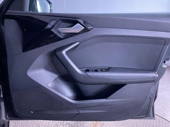 AUDI A1 1.0 TFSI 30 Technik Sportback 5dr Petrol S Tronic Euro 6 (s/s) (