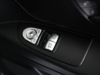 MERCEDES-BENZ EVITO 116 e 66kWh Progressive Panel Van 6dr Electric Auto FWD L2 (LWB)