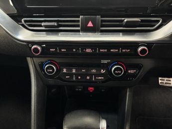 KIA NIRO 1.6 GDi 4 SUV 5dr Petrol Hybrid DCT Euro 6 (s/s) (139 bhp)