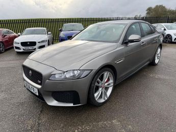 Jaguar XF 3.0d V6 S Saloon 4dr Diesel Auto Euro 6 (s/s) (300 ps)