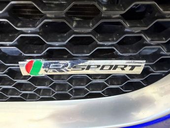 JAGUAR XF 2.0d R-Sport Saloon 4dr Diesel Auto Euro 6 (s/s) (180 ps)