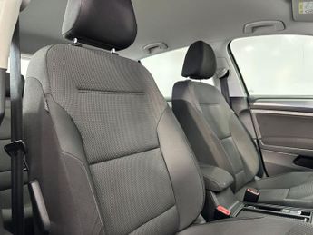 VOLKSWAGEN GOLF 1.6 TDI BlueMotion Tech Match Hatchback 5dr Diesel DSG Euro 5 (s