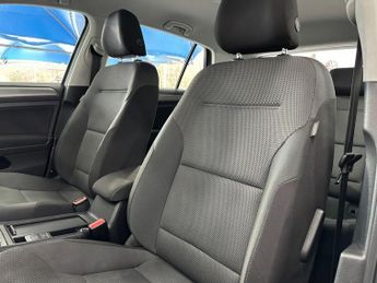 VOLKSWAGEN GOLF 1.6 TDI BlueMotion Tech Match Hatchback 5dr Diesel DSG Euro 5 (s