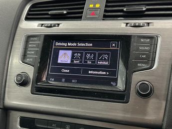 VOLKSWAGEN GOLF 1.6 TDI BlueMotion Tech Match Hatchback 5dr Diesel DSG Euro 5 (s