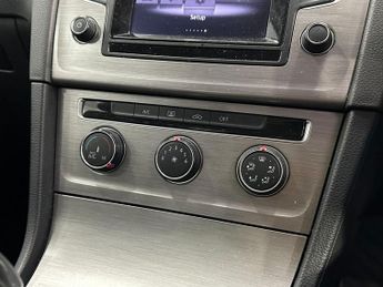 VOLKSWAGEN GOLF 1.6 TDI BlueMotion Tech Match Hatchback 5dr Diesel DSG Euro 5 (s