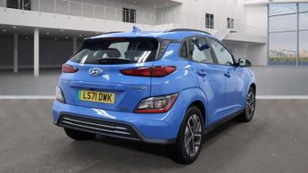 HYUNDAI KONA 39kWh SE Connect SUV 5dr Electric Auto (10.5kW Charger) (136 ps)