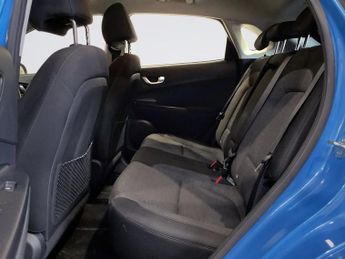 HYUNDAI KONA 39kWh SE Connect SUV 5dr Electric Auto (10.5kW Charger) (136 ps)